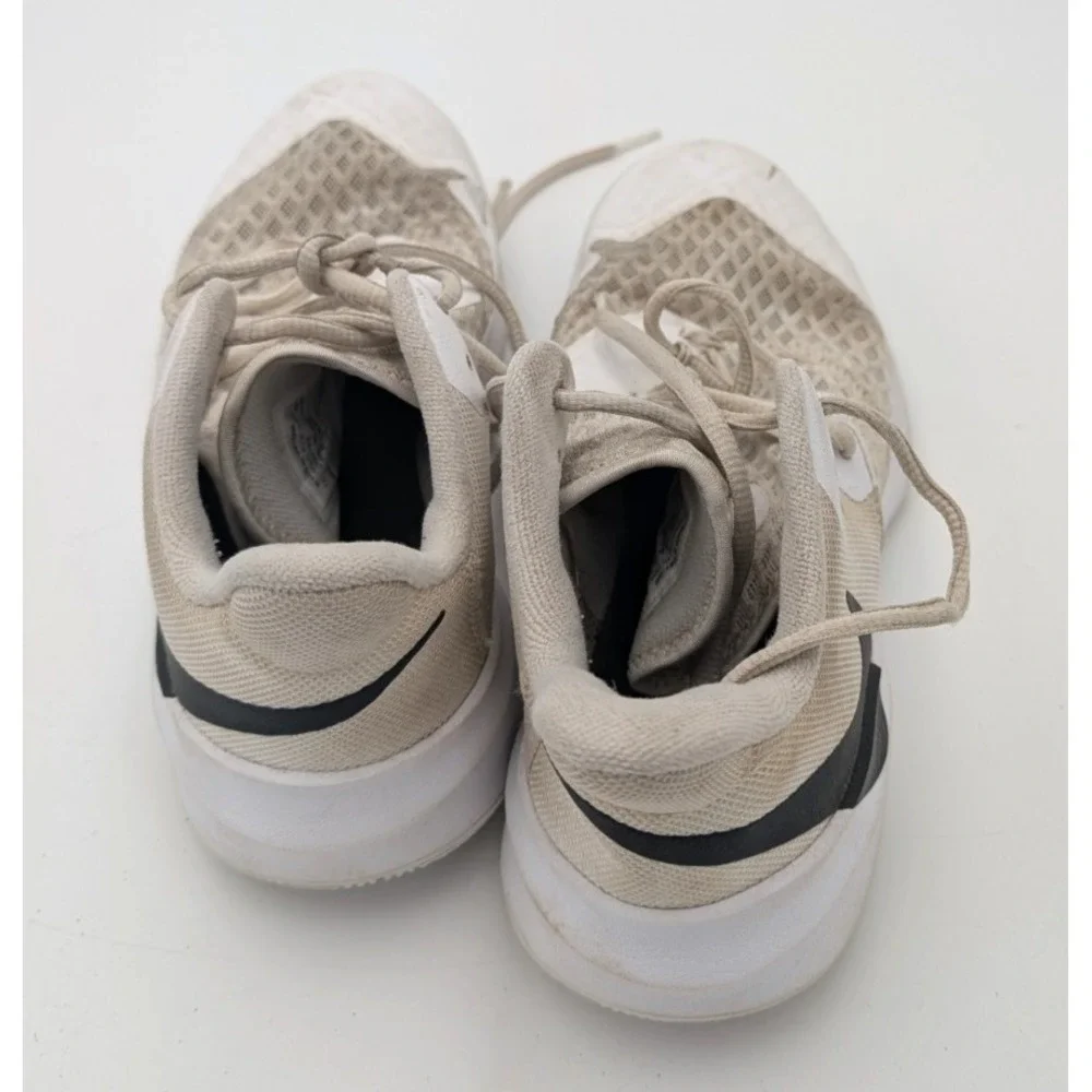 Nike Zoom Hyperspeed Court Volleyball Shoes size 7 Women's